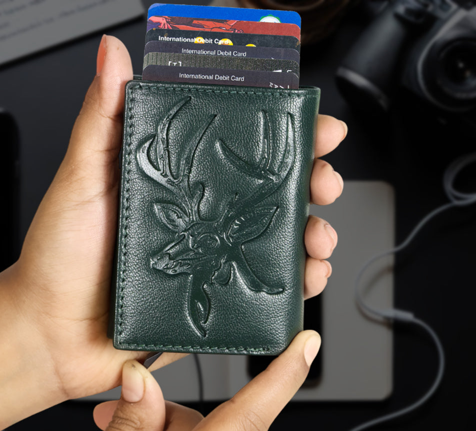 DOECRAFT Men Casual, Formal Green Genuine Leather Wallet (8 Card Slots)