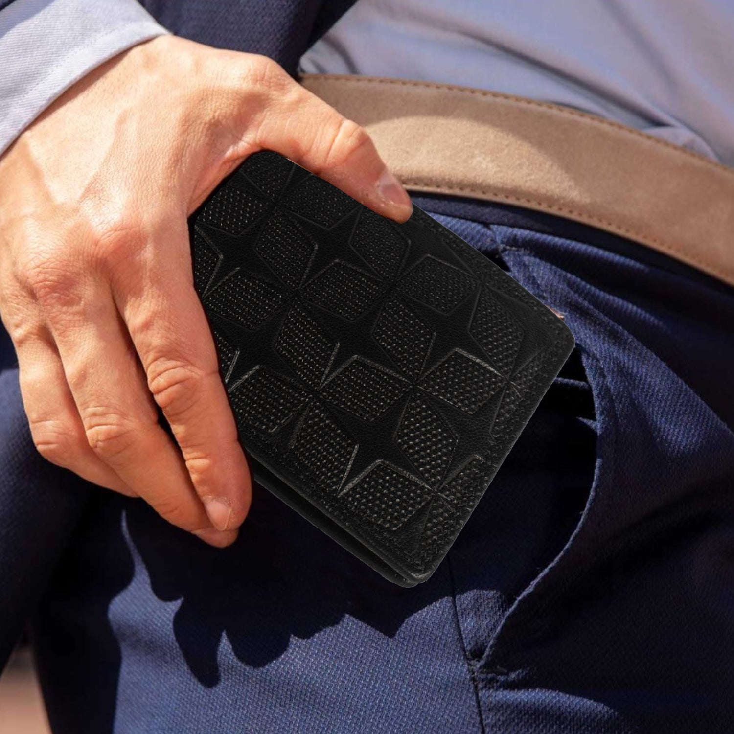 DOECRAFT Men Casual, Formal Black Genuine Leather Wallet (8 Card Slots)