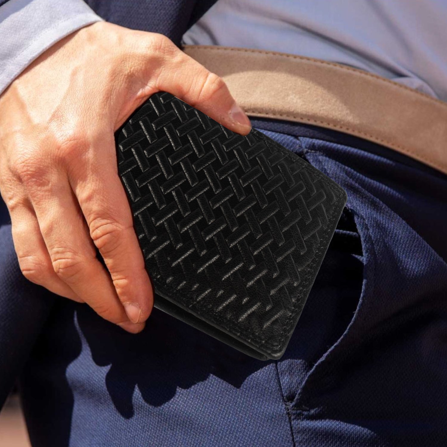 DOECRAFT Men Casual, Formal Black Genuine Leather Wallet (8 Card Slots)