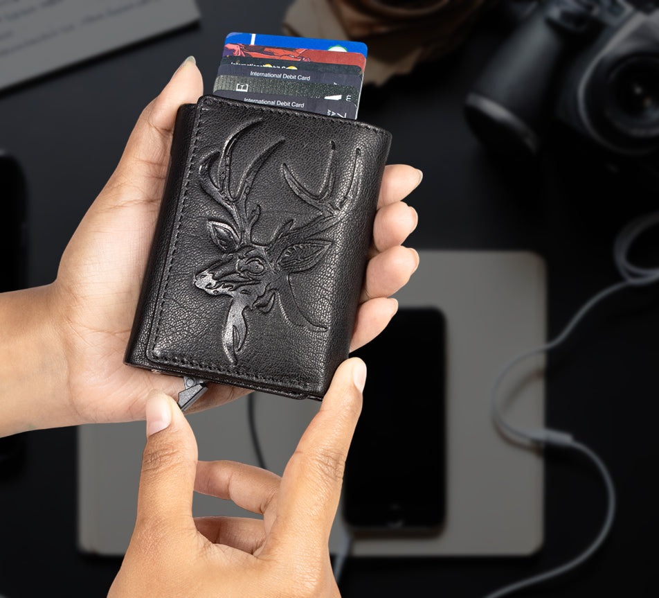 DOECRAFT Men Casual, Formal Black Genuine Leather Wallet (8 Card Slots)