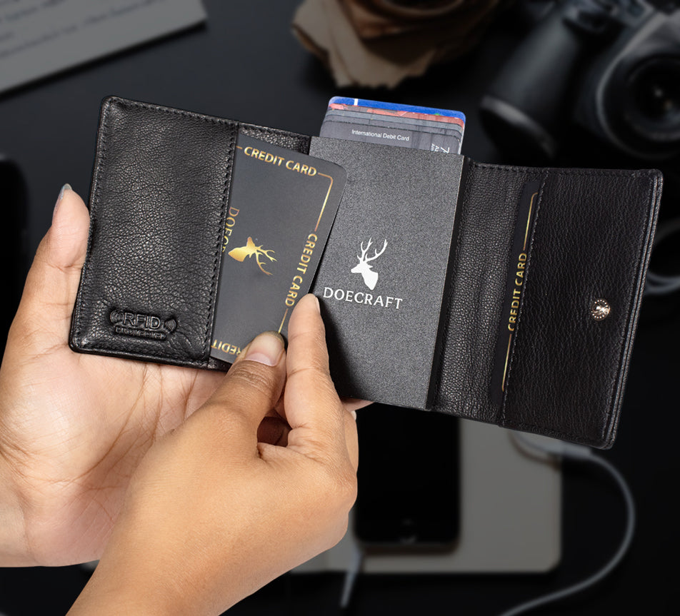 DOECRAFT Men Casual, Formal Black Genuine Leather Wallet (8 Card Slots)