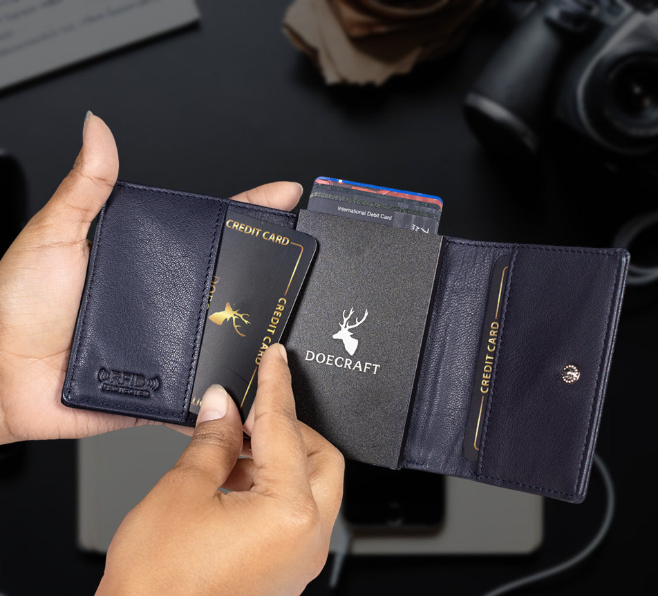 DOECRAFT Men Casual, Formal Blue Genuine Leather Wallet (8 Card Slots)