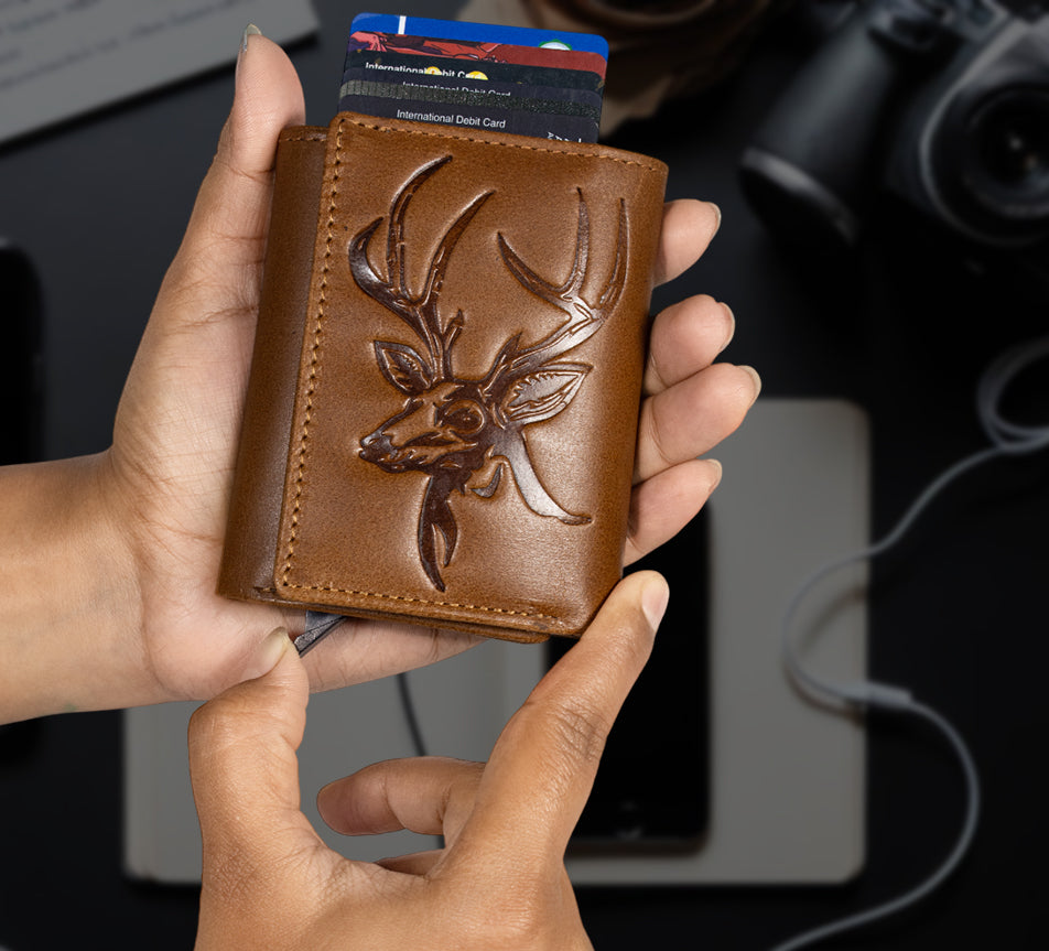 DOECRAFT Men Casual, Formal Tan, Silver Genuine Leather Wallet (8 Card Slots)